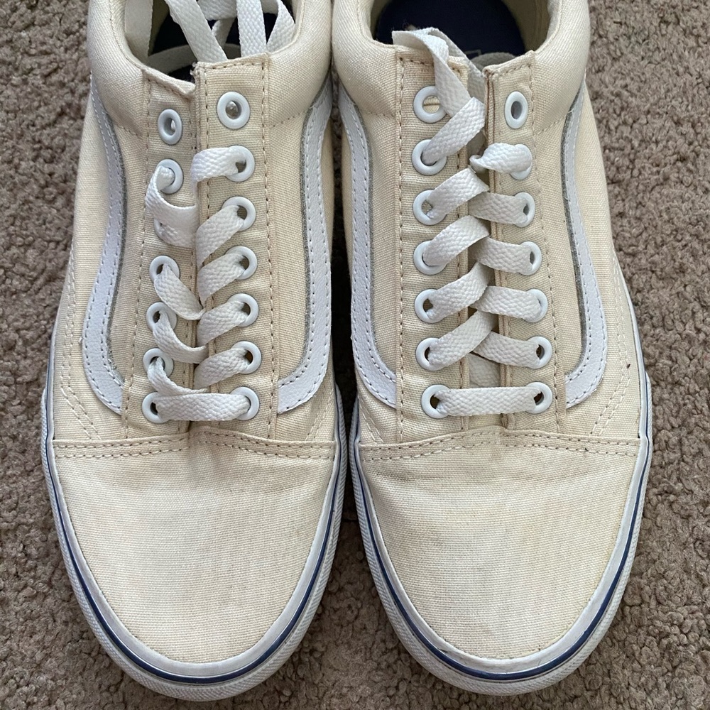 Old Skool cream Vans